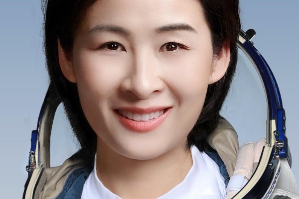 刘洋的丈夫张华现在干什么工作
