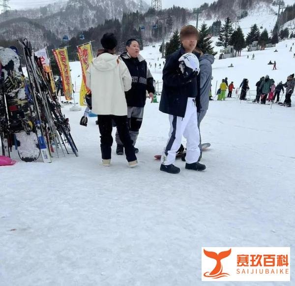 经历了重大人生巨变，PDD停播原因是丧父，上线爆料即将回归复播
