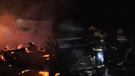 湖南住宅起火祖孙3人遇难,导致火灾发生的原因是什么?