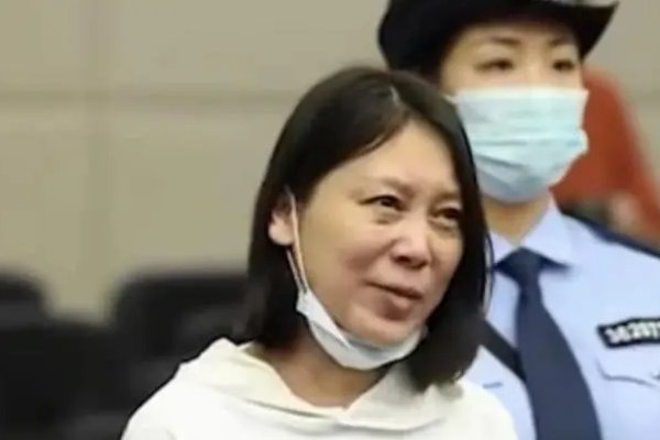 面对死刑从容淡定,劳荣枝为何谈到母亲时哭出了声?