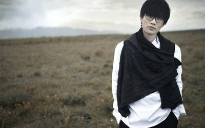 《你好星期六》许嵩和摄像小哥抱抱,他是多少圈内人的偶像?