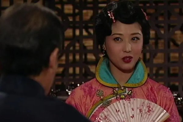 周海媚生平角色回顾