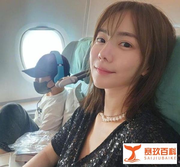林志颖和刘荷娜16年后同框，林志颖还是老样子，而她却变了模样