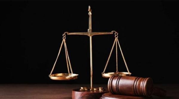 “你摸我几次了,摸的我精神恍惚”,女子入职后被老板抚摸胸部