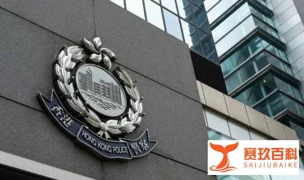 情侣脱光衣服阳台上发生不当行为,视频在网上疯传,女方被拘留