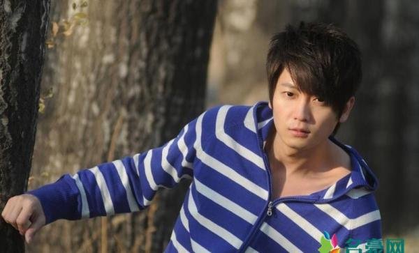 歌手东来东往获刑 被查获吸毒构成刑事犯罪