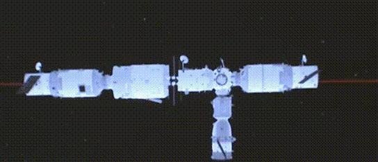 神舟十四号成功对接，天宫空间站却被顶竖起来，怎么回事？