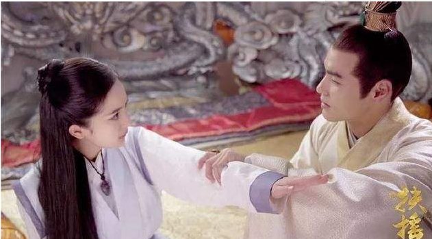 《扶摇》轩辕晓为什么被关在太渊冷宫?