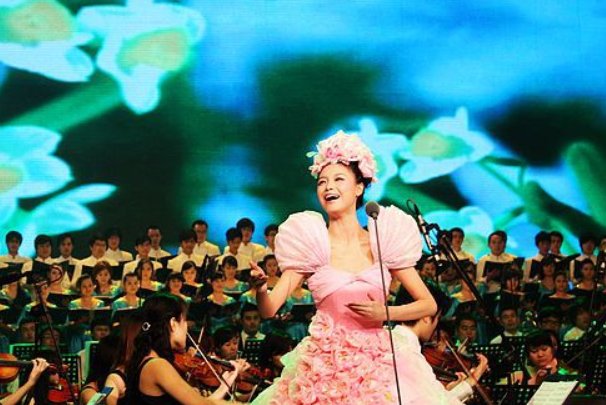 一直在唱“滴答滴答滴滴滴滴答滴....”这首歌叫什么名字？没有其他歌词的就一直这样唱