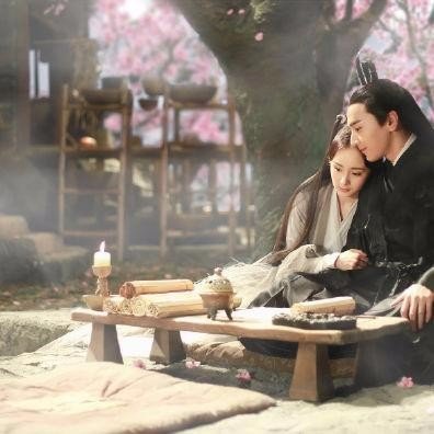 《三生三世十里桃花》中夜华和墨渊是什么关系?