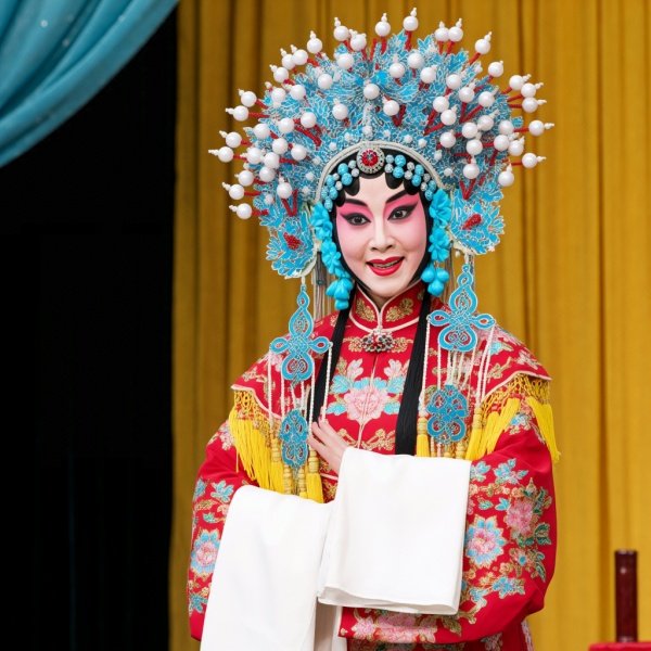 戏台六姨太叫春的背景故事是什么