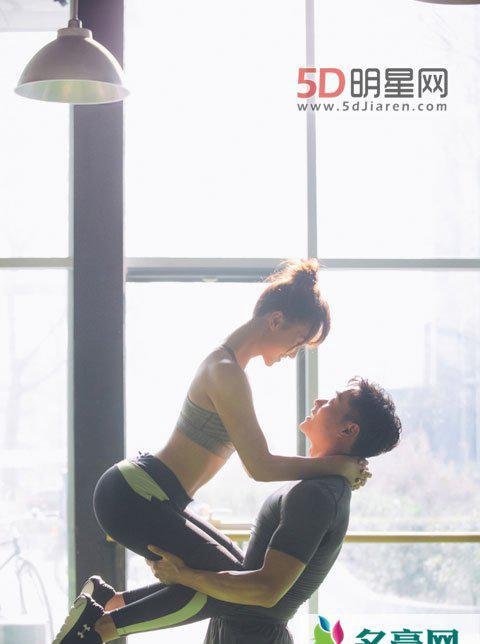 曹骏蓝盈莹微博告白宣布恋情 迟到小姐守时先生真的在一起了