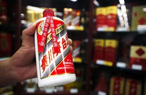 茅台5连跌3个月市值损失近9500亿,这会影响茅台的地位吗?