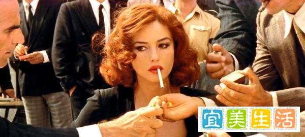 女神莫妮卡·贝鲁奇不止有西西里的美丽传说，这部爽片你看过吗？