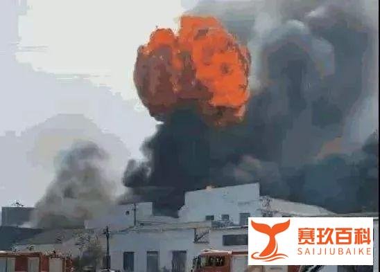 有灭火器不用，员工救火用嘴吹！致19人遇难