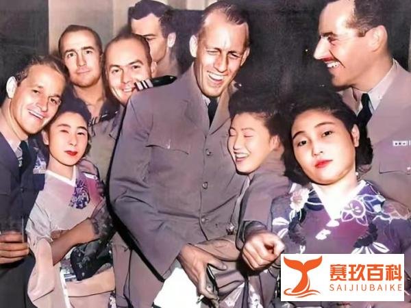 疯马秀 (Crazy Horse Show)：偶像崇拜、文化渗透、及伪女权