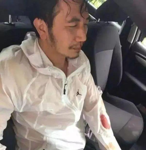林生斌要求导演刘信达道歉赔偿！“保姆纵火案”7年后，渣男本性彻底暴露，爱妻人设都不装了
