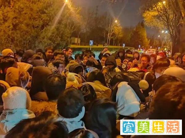 “鹅腿阿姨”凭什么让清华、北大、人大三校争抢？