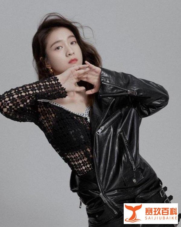 她无意间把妹妹带进了演艺圈，今妹妹火遍全国，她却早已鲜为人知