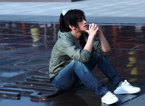 张晓晨的女友到底是谁？