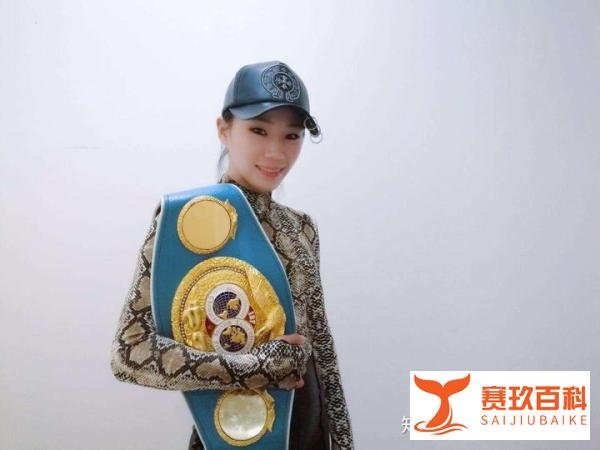 她的知名度比邹市明还大，泰森主动要求与她合影，她是谁？