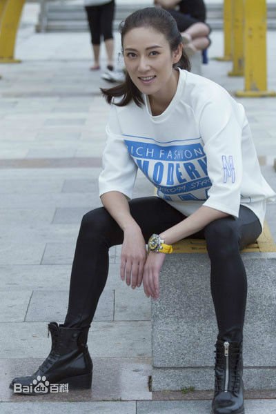 美女如云中吕笑笑的扮演者