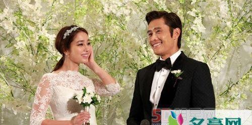 李秉宪老婆李珉廷个人资料背景 李珉廷是李秉宪老婆