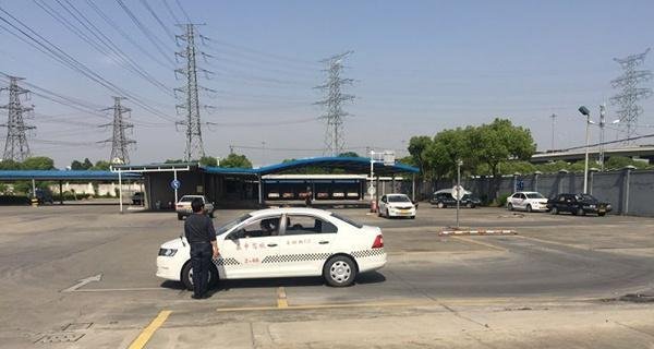 安欣学车和春申驾校哪家好?驾校哪家更专业靠谱?