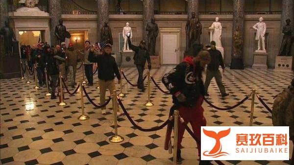 美国国会山 1月6日这一道“靓丽的风景线”