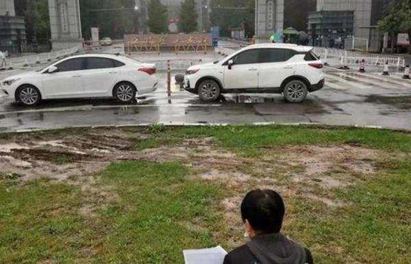 沈阳大四学生欲想杀害4名室友，堵截其中一人疯狂将其刺死，最新判决死刑