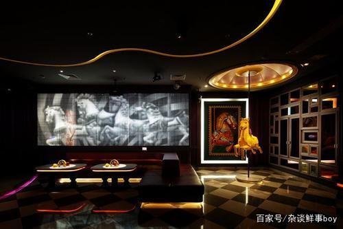 很多量贩式ktv为什么现场买票的价格和美团的价格差很多?