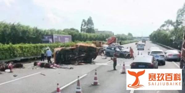 31岁知名企业家“自动驾驶”后车祸去世！蔚来最新回应...