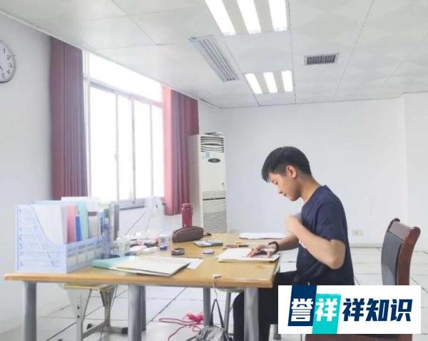 长沙14岁少年周睿哲火了,刚升高中就被清华录取,令人羡慕