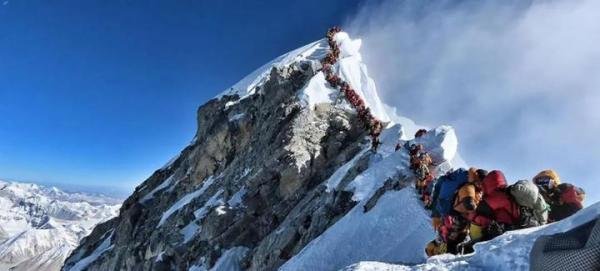 要钱不要命!今年17人殒命珠穆朗玛峰,成史上最致命的一年