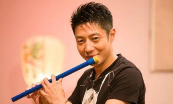 央视主持一哥“撒贝宁”,一个月工资有多少?答案让人意外