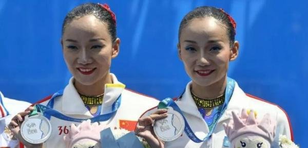 傻傻分不清楚?“最美花样游泳双胞胎”蒋文文蒋婷婷了解一下~