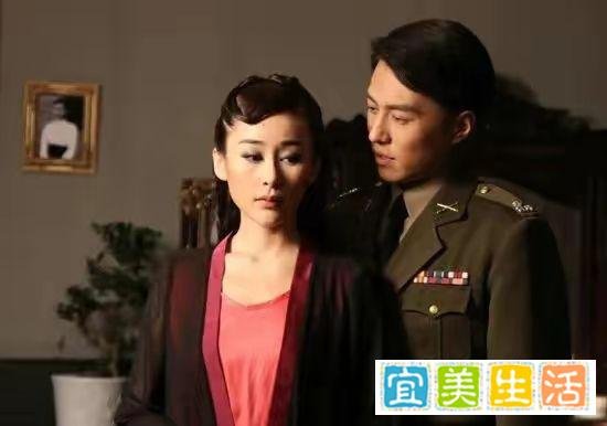靳东:他宁可放弃三个前女友,也要和李佳在一起,原因不简单