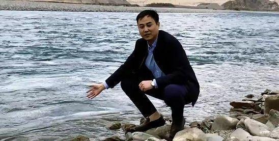 90后小伙喜提“小棉袄”，半年变化大被认成爷爷，网友:挺秃然的