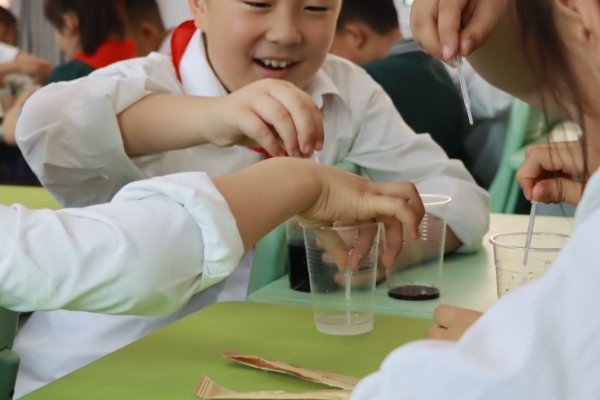 石蜡能燃烧吗？