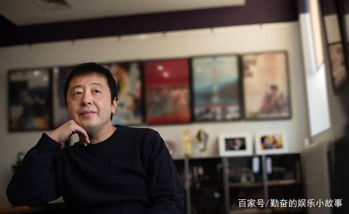 抛弃结婚10年的前妻朱炯,贾樟柯为何娶了小8岁的赵涛?