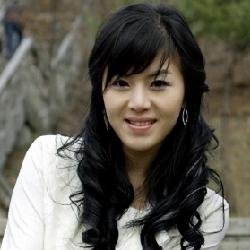 韩彩恩的个人简介