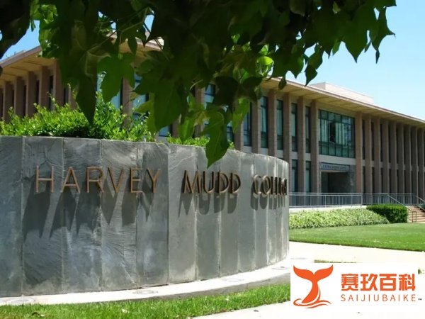 美国最具个性的13所大学,这所学校的学生要喂猪!