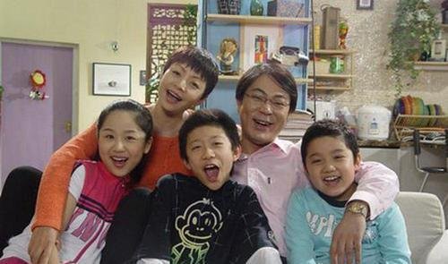 宋丹丹60岁大寿排面大，杨紫张一山齐聚，刘涛连跑两场感情深