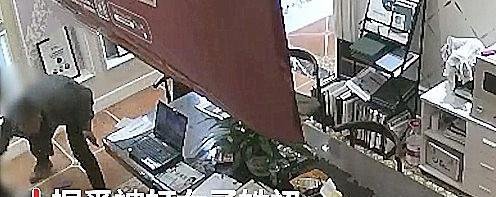 辽宁一女子因辞职跳槽被前老板狂扇十几个耳光，丈夫：至今未道歉