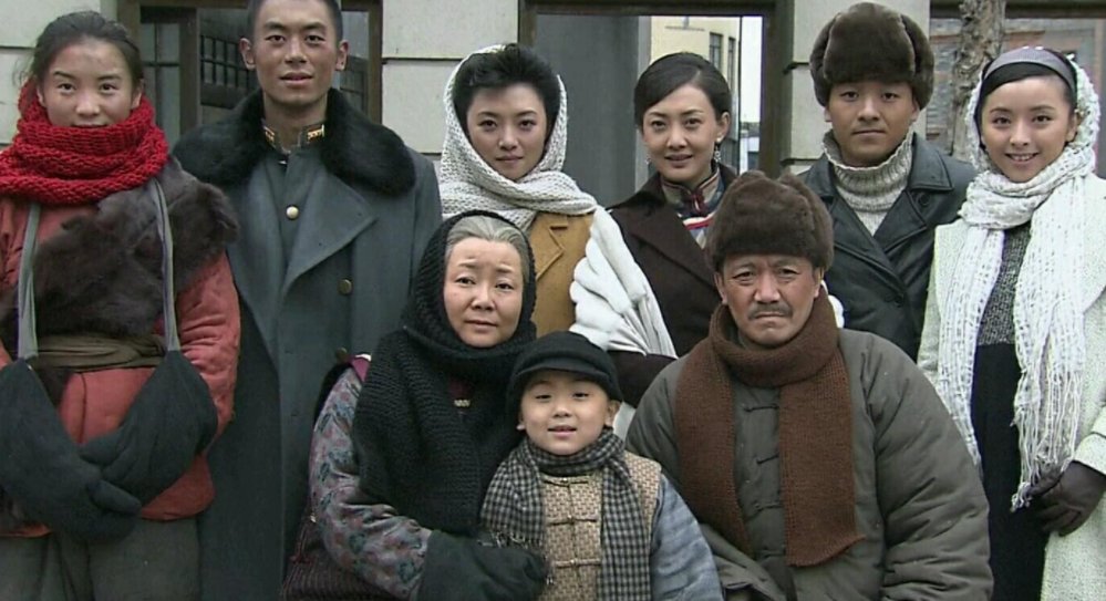 电视剧《闯关东》讲述了什么故事？