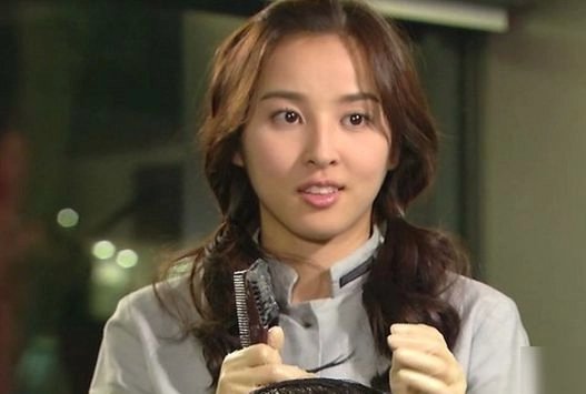 一部韩剧女主是开理发店的