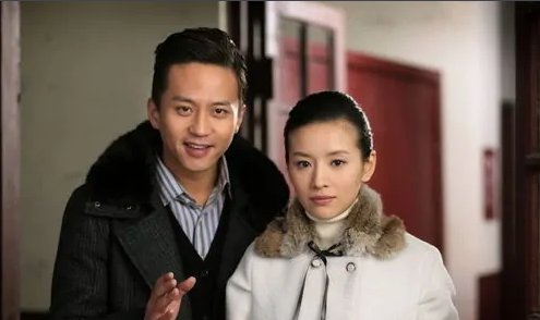 花蕾蕾爱马学军吗？