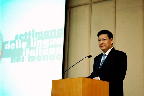 仲伟合为什么离职？