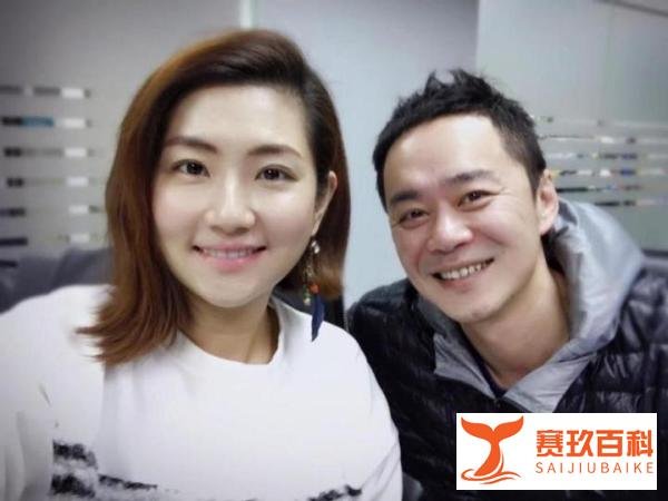 39岁SHE成员任家萱Selina经历烧伤疤痕离婚斩断8年情：仍相信爱情