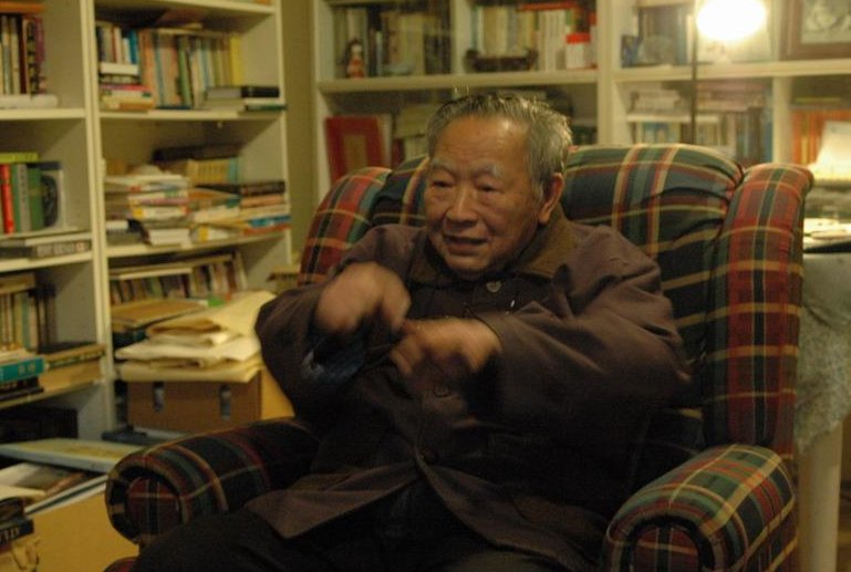 《白发魔女传》《七剑下天山》的作者梁羽生,为什么封笔不写了?